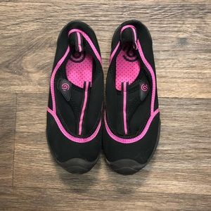 Water shoes